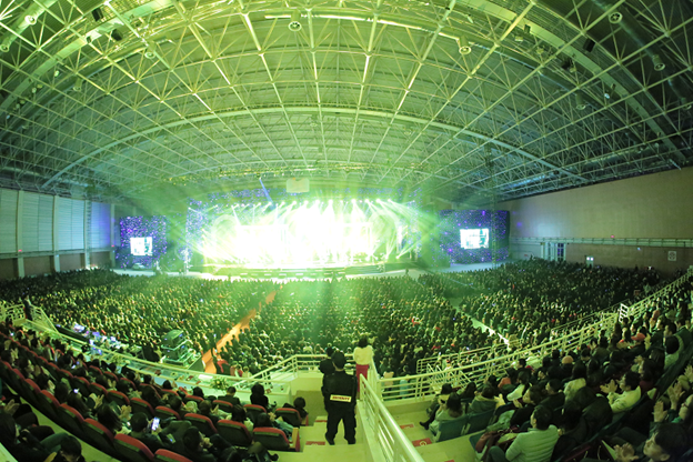 Ngắm dàn sao“khủng” tại đêm nhạc tri ân khách hàng của Tân Hoàng Minh