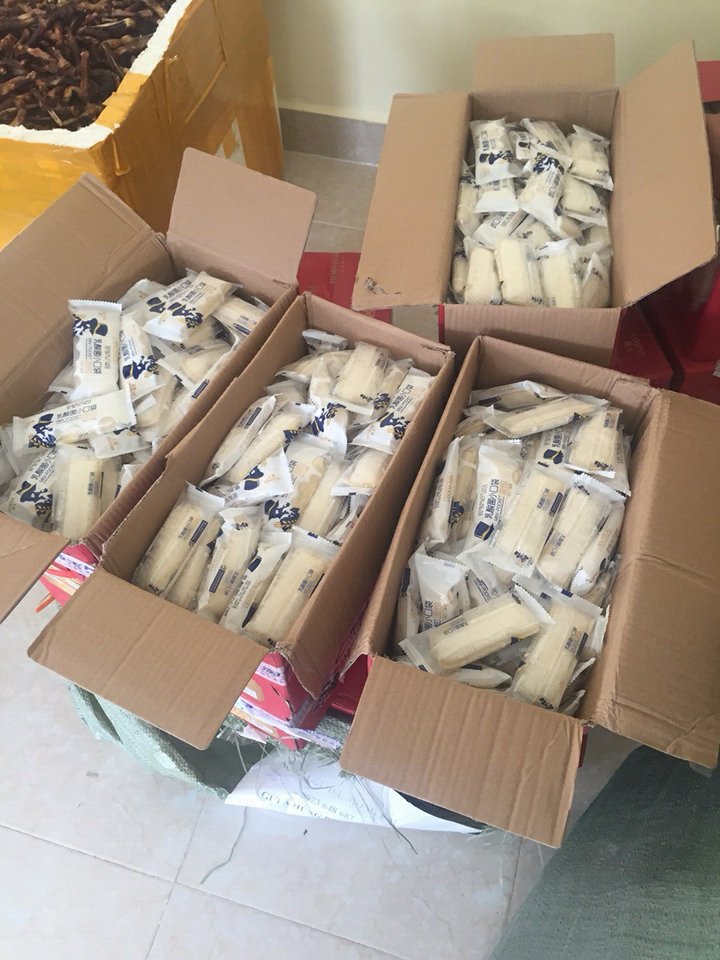 Quảng Ninh: Bắt giữ xe khách chở hàng hóa không rõ nguồn gốc