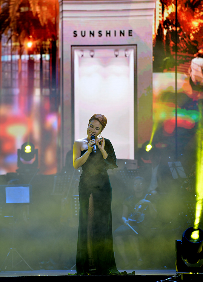 Ấn tượng với dàn sao “khủng” trong đêm nhạc tri ân của Tập đoàn Sunshine