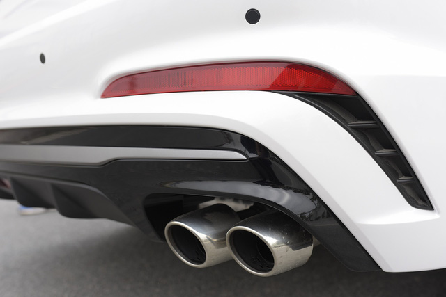 Quyết giành thị phần phân khúc C, Hyundai Elantra Sport mạnh tay giảm giá còn 729 triệu đồng tại thị trường Việt Nam