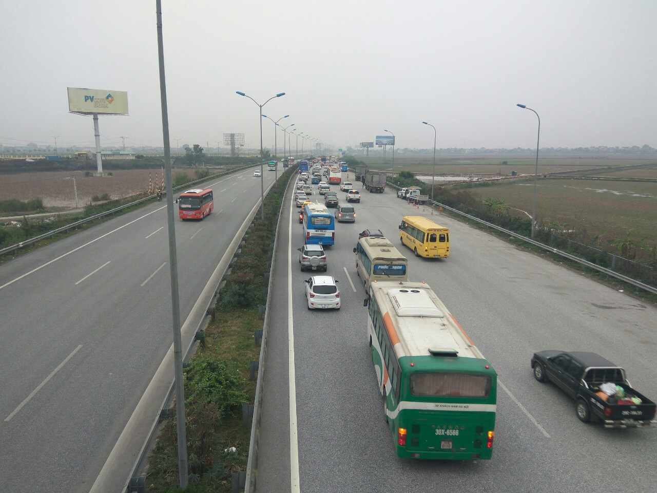 Tình hình khai thác các tuyến đường cao tốc do VEC đầu tư quản lý trong năm 2017 