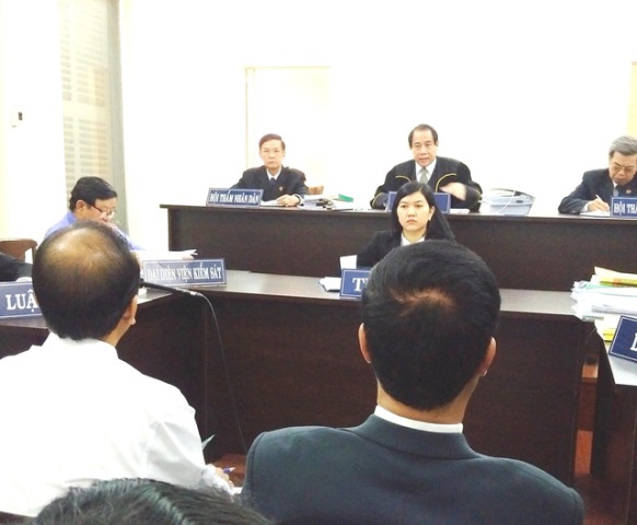 Hàng trăm nhân viên của Vinasun dự khán phiên xử kiện Grab