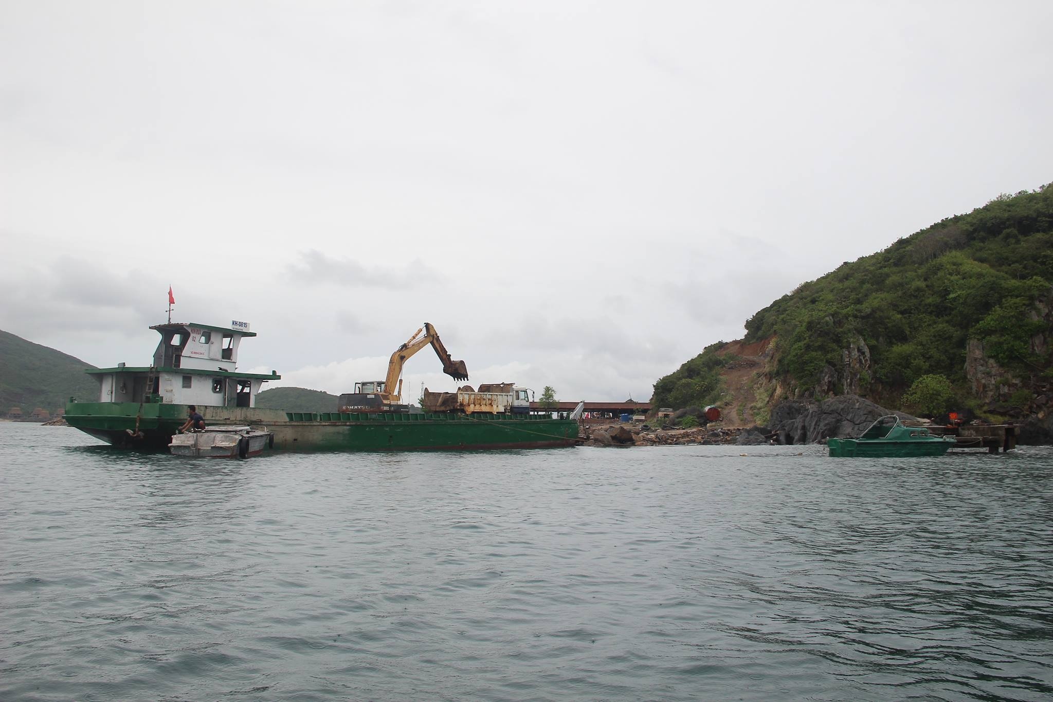 Kiểm tra phản ánh về hoạt động lấn biển ảnh hưởng đến Vịnh Nha Trang