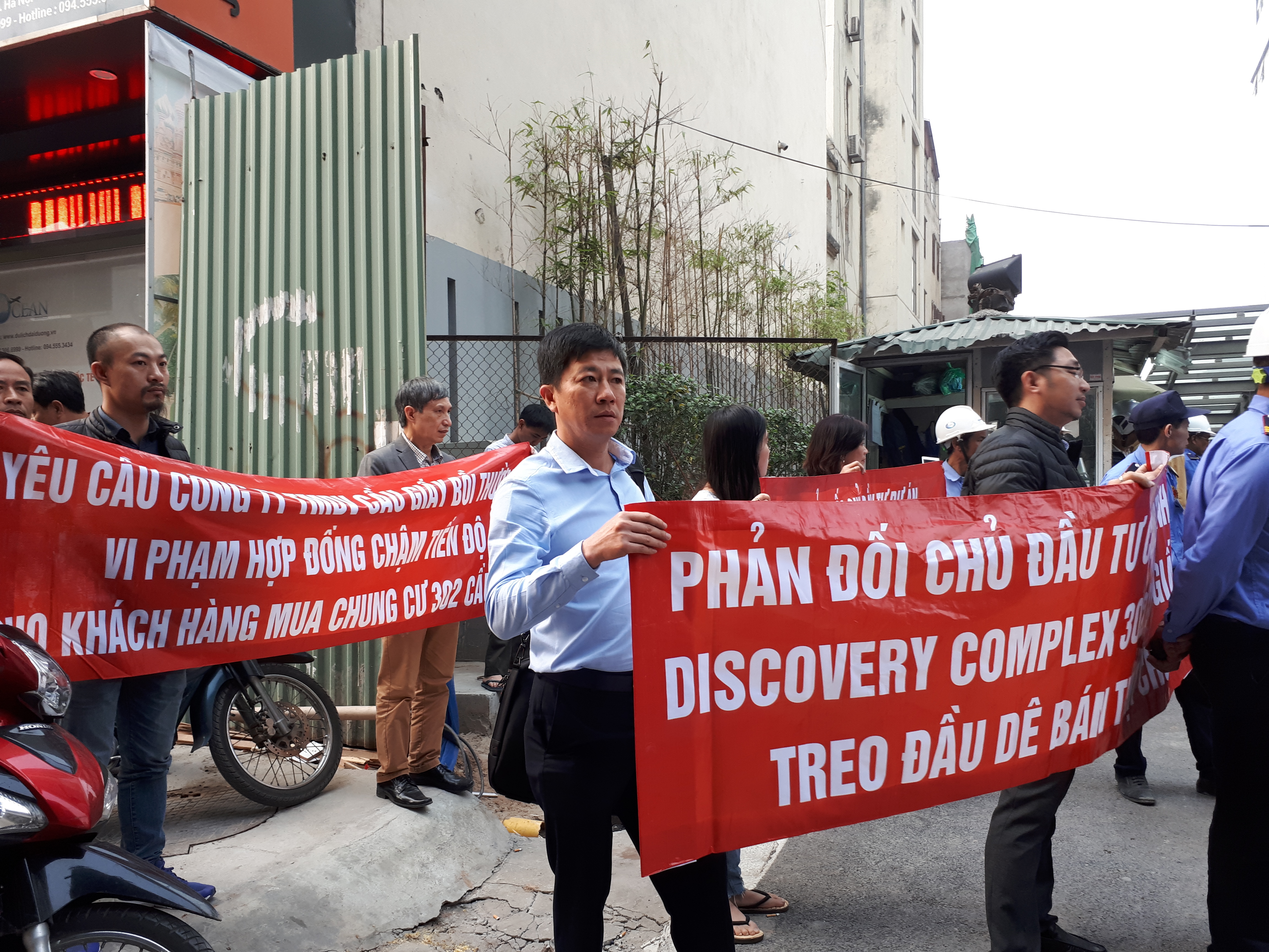 Chủ đầu tư Discovery Complex 302 Cầu Giấy mập mờ quyền lợi của thượng đế