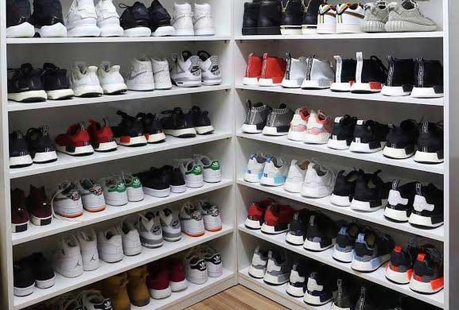 Giày nhái càng ngày được giới trẻ Việt ưa chuộng.