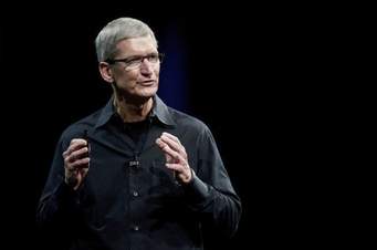 Tim Cook muốn dữ liệu người dùng Apple an toàn hơn Facebook