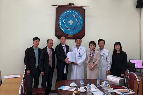 Hoạt động giao lưu y tế trong chuỗi hoạt động giao lưu VH Việt Nhật