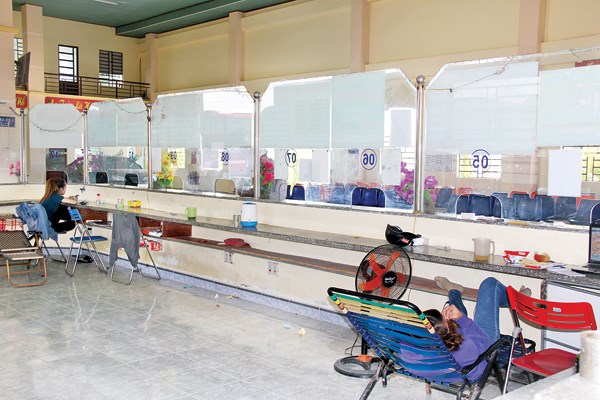 Bến xe trăm tỷ đồng vắng khách, chủ đầu tư kêu trời