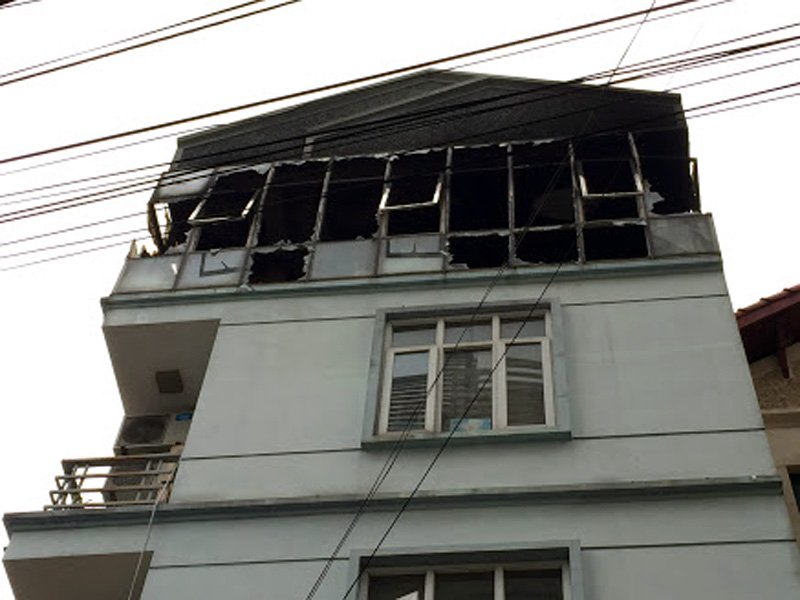 Cháy trường mầm non, cô trò hoảng loạn