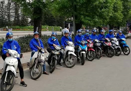 Grab và Uber về chung một nhà, tài xế Uber bán xe, tài khoản Grab bị bán chui