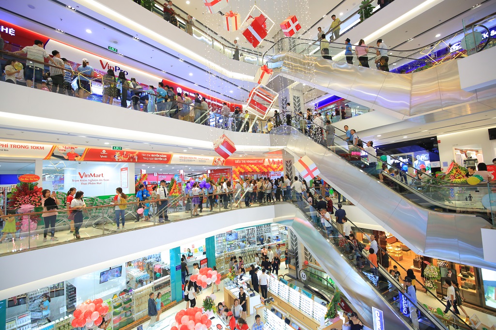 Tưng bừng khuyến mại mừng khai trương 2 Vincom đầu tiên tại Huế & Quảng Bình