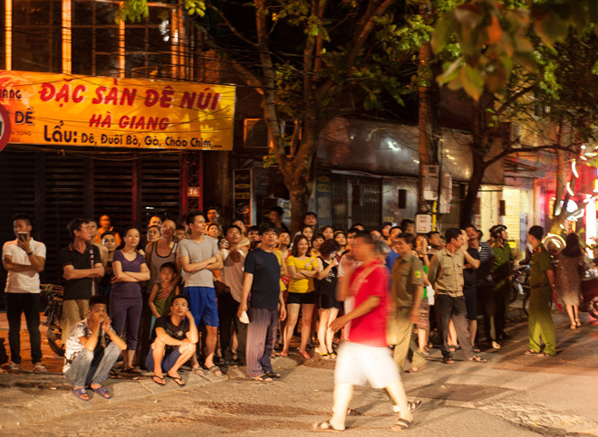 Hà Nội: Cháy trung cư Vinaconex, người dân hoảng loạn tháo chạy