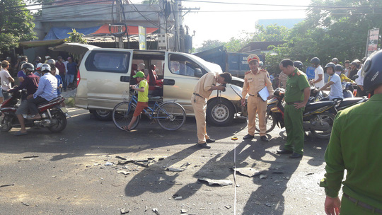 Quảng Nam: Xa tải va chạm với xe du lịch, 6 người bị thương