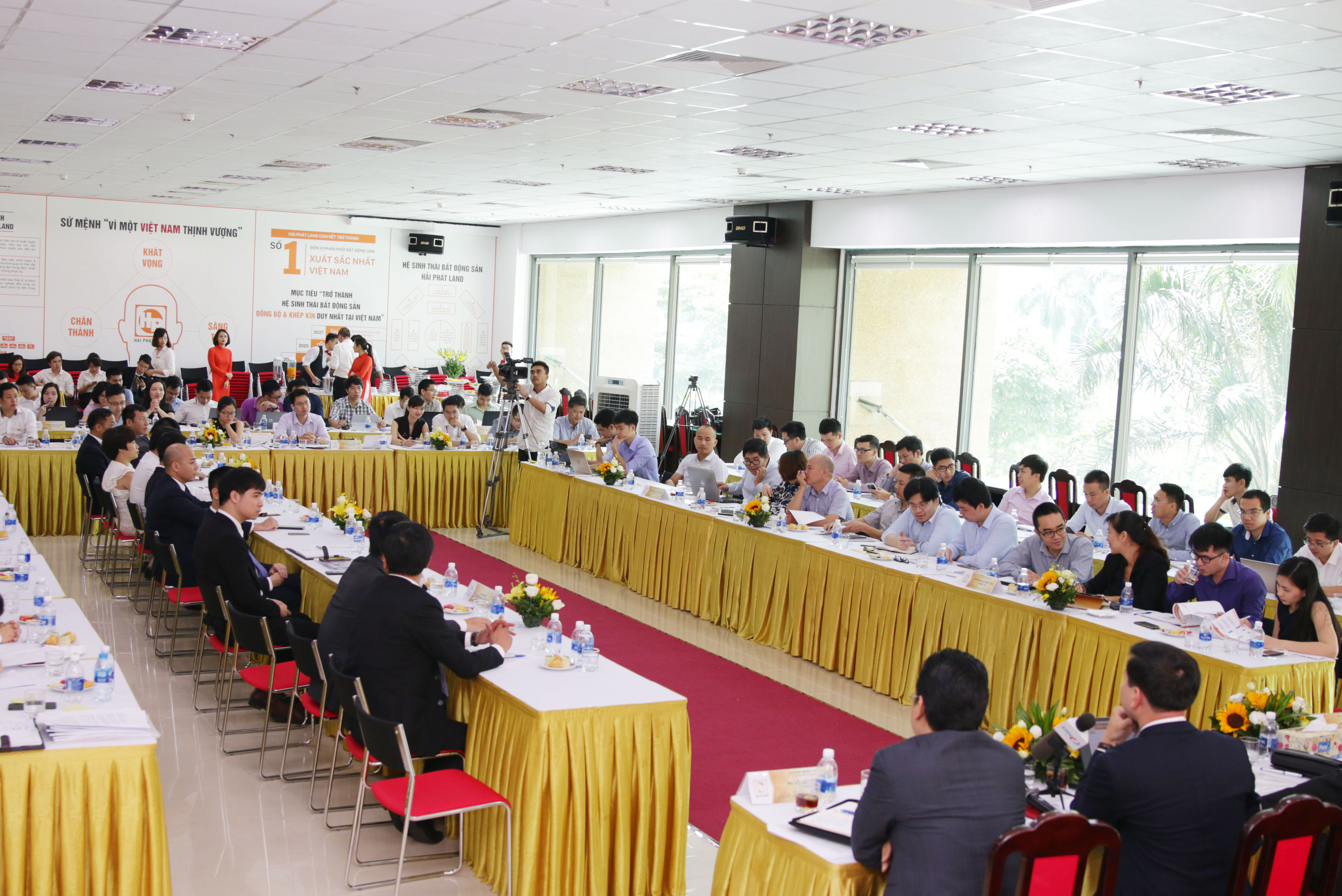 Chủ tịch Hải Phát – Invest: Quỹ đất là lợi thế, nhưng con người mới là nền tảng cho sự thành công