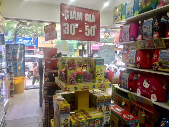 Thị trường đồ chơi trẻ em 1/6 nhiều biến động
