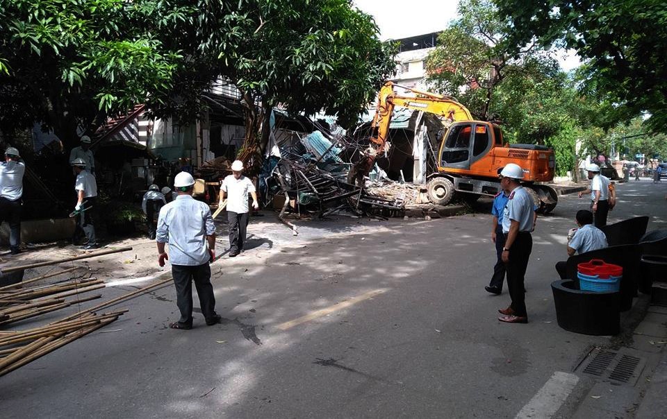 Hà Nội: Xử lý cưỡng chế các cơ sở thuê kinh doanh sai phạm ở mương Phan Kế Bính