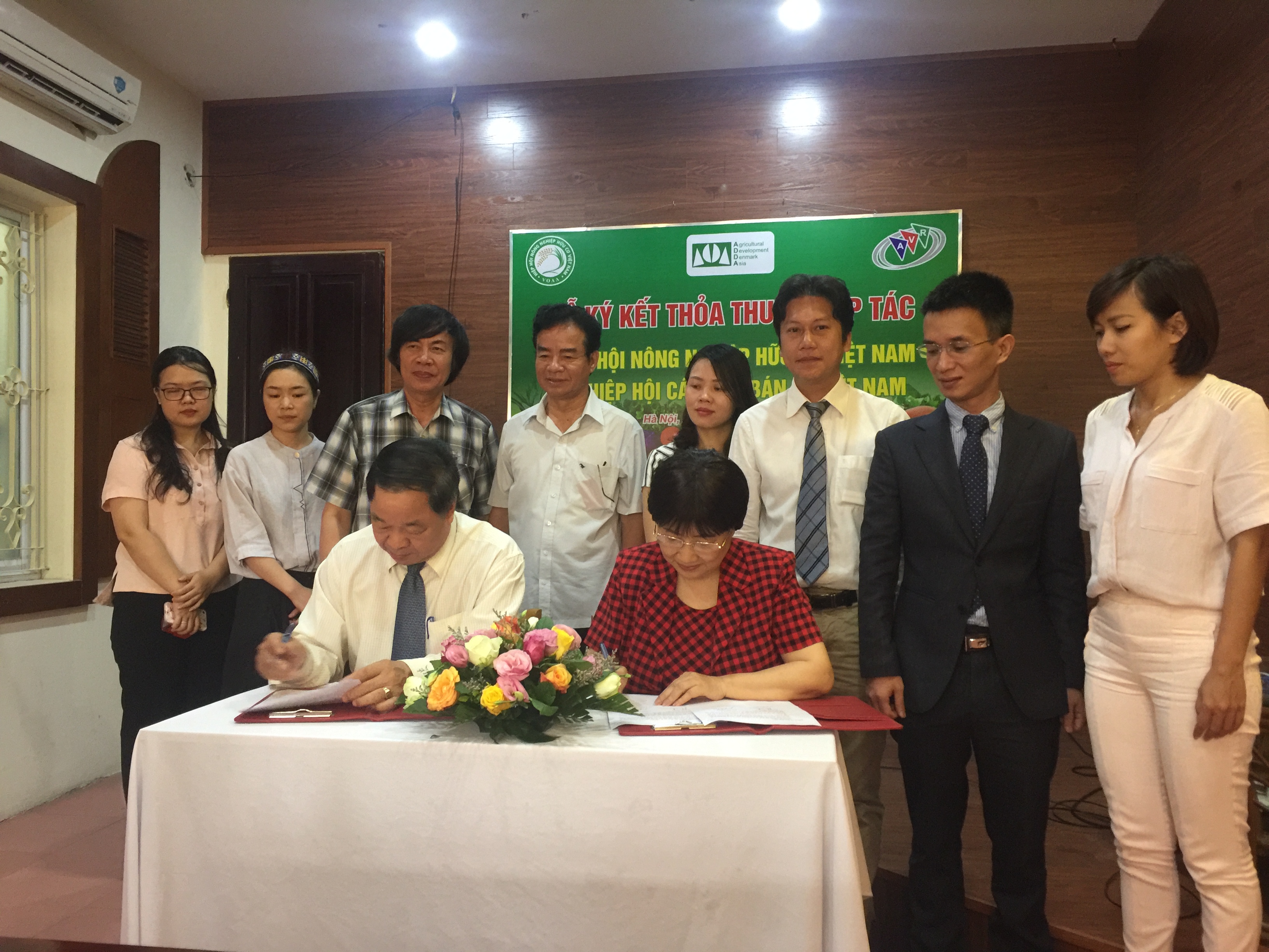 AVR và VOAA kí kết thỏa thuận hợp tác