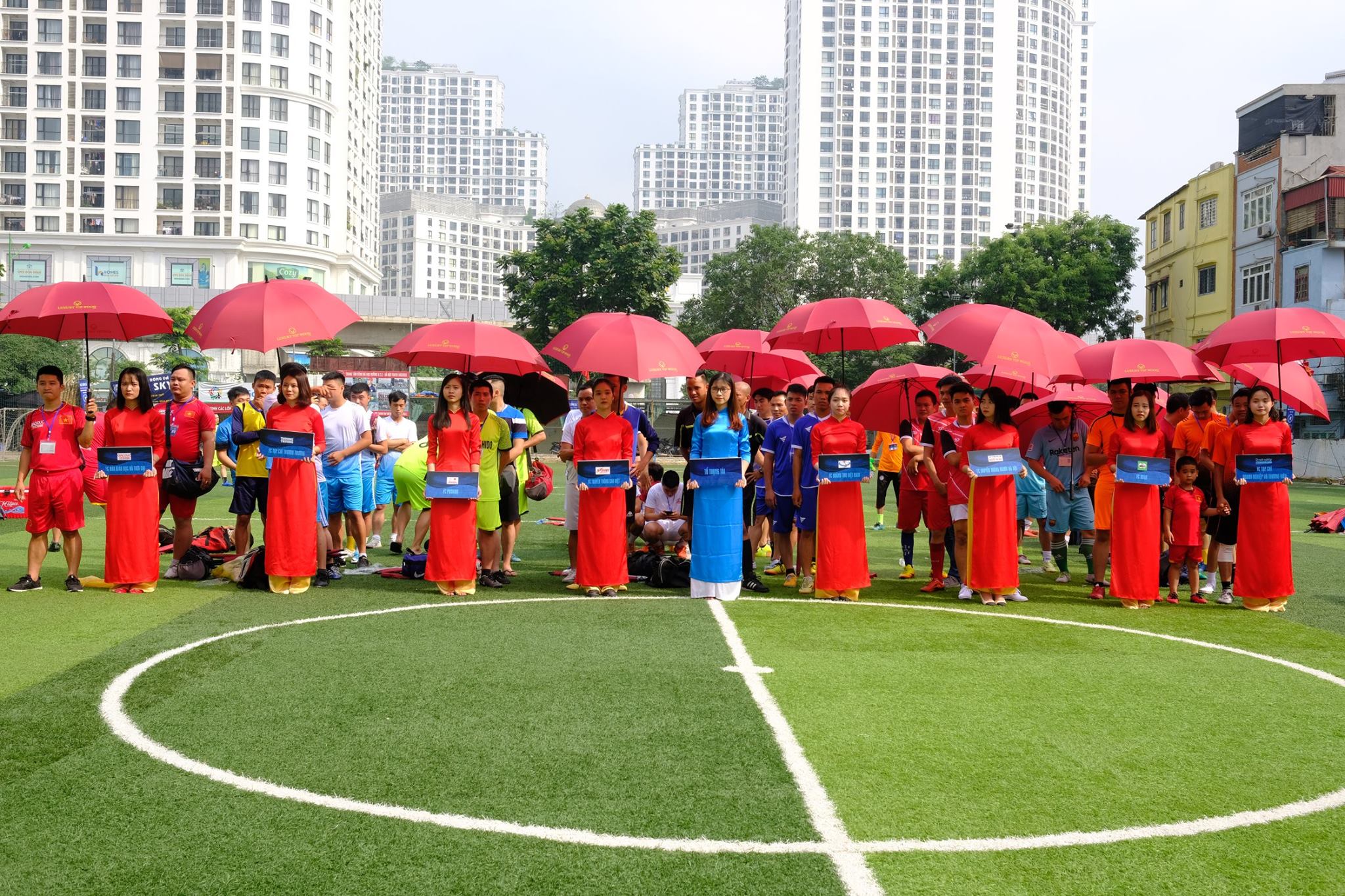 Khai mạc giải bóng đá Báo chí đồng hành cùng doanh nghiệp