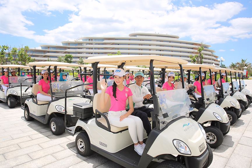 30 người đẹp HHVN làm quen với môn thể thao quý tộc