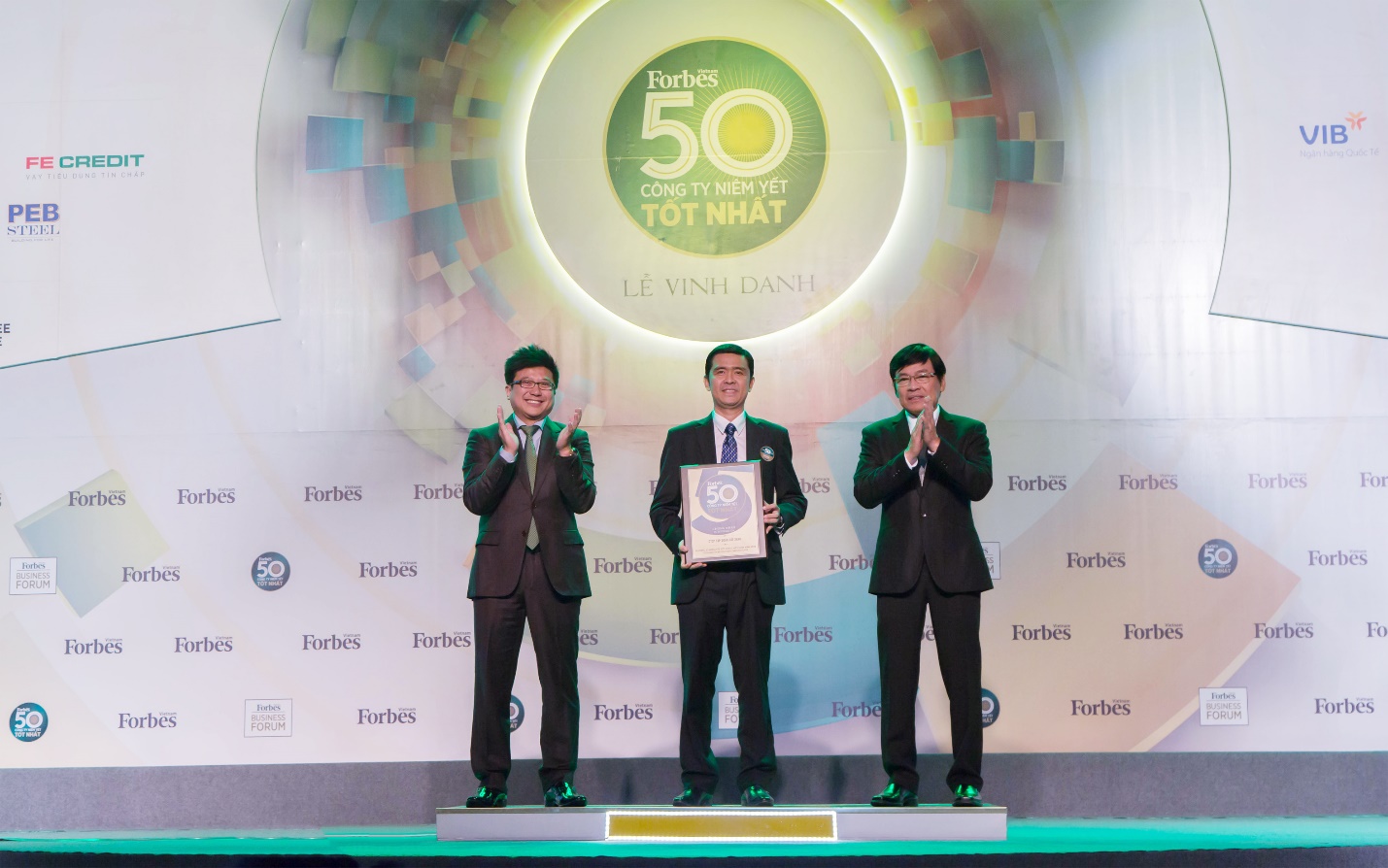 Lần thứ 6 liên tiếp, Đất Xanh xuất sắc được vinh danh Top 50 công ty niêm yết tốt nhất Việt Nam