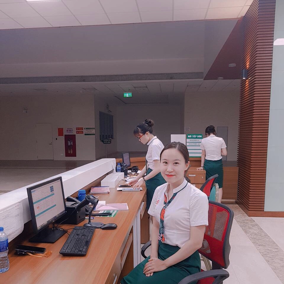 Cô Y tá trẻ trót “yêu” và hết lòng vì công tác từ thiện