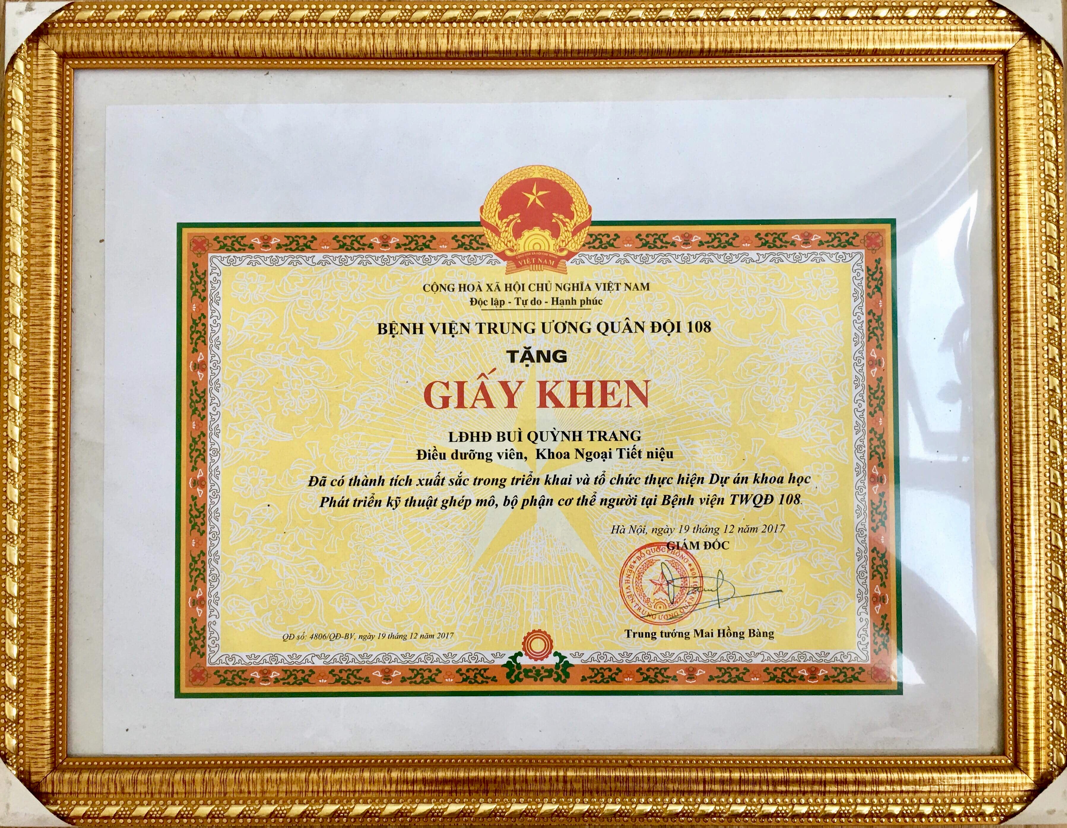 Cô Y tá trẻ trót “yêu” và hết lòng vì công tác từ thiện