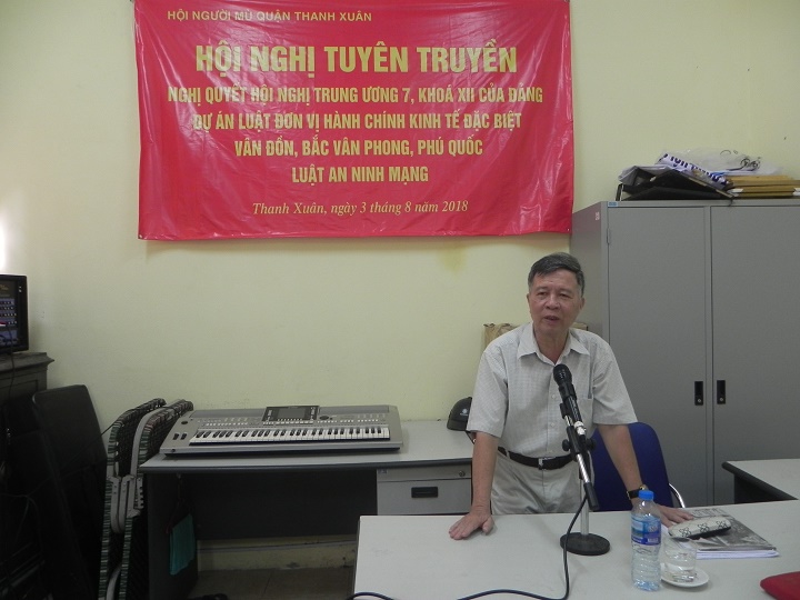 Quận Thanh Xuân: Tuyên truyền Nghị quyết Đảng và các Bộ luật cho người khiếm thị