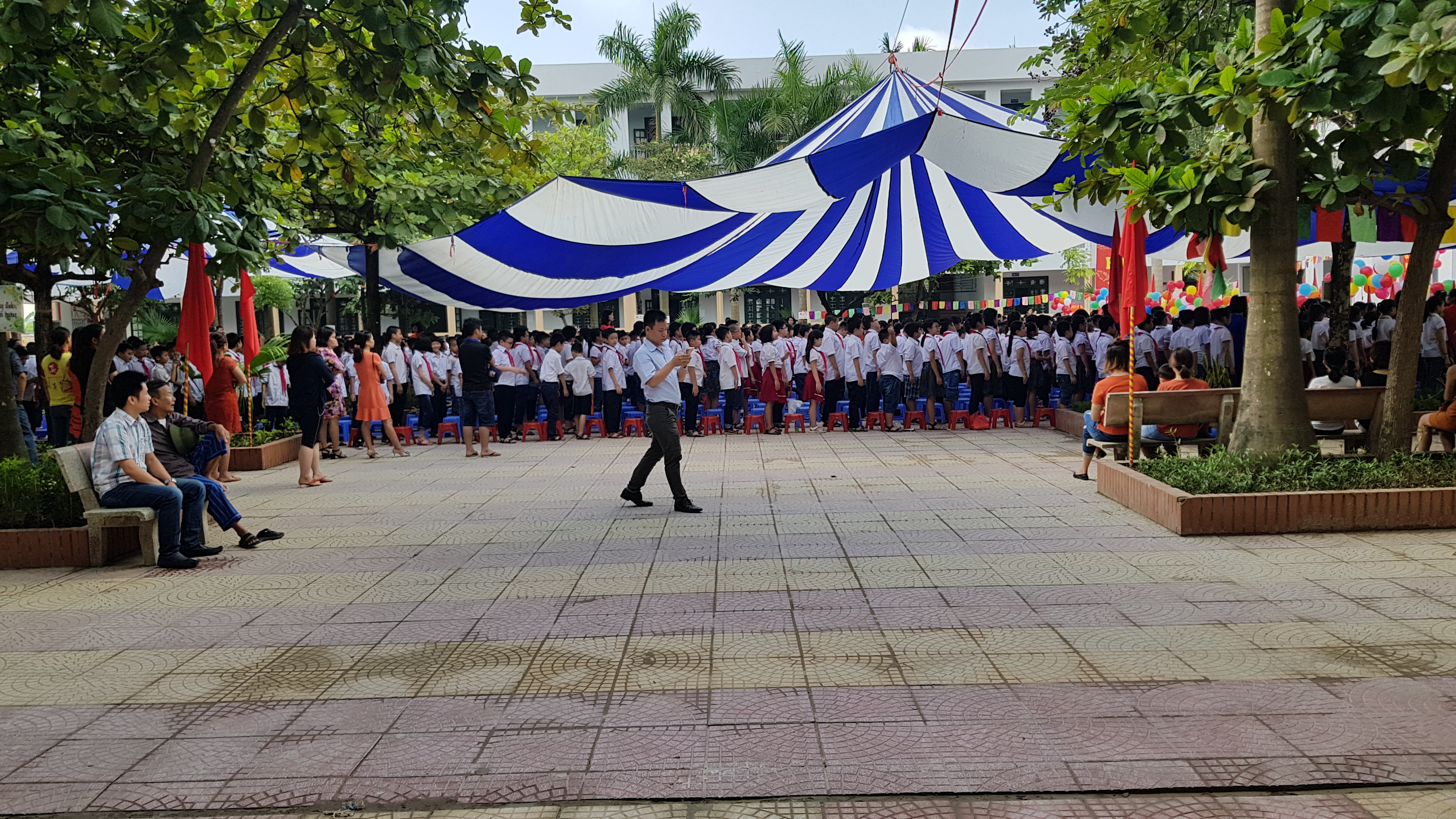 Trường tiểu học Phương Canh tưng bừng tổ chức lễ khai giảng năm học mới 2018-2019