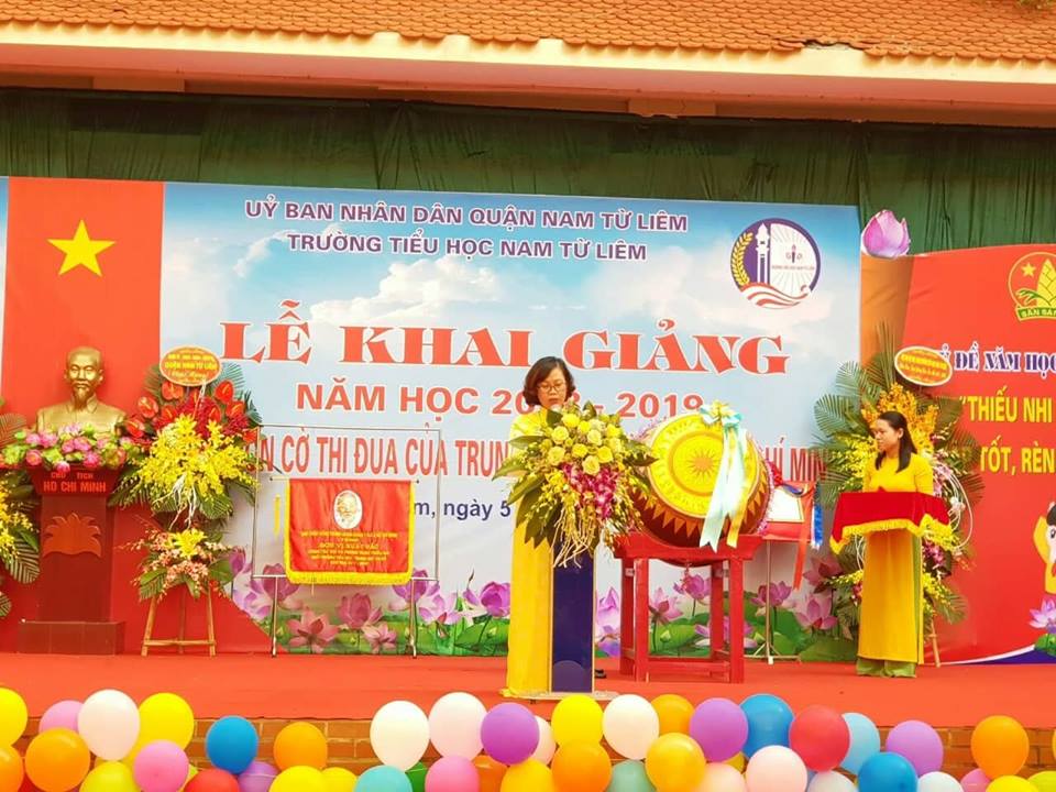 Trường Tiểu học Nam Từ Liêm: Rộn ràng tiếng trống khai giảng năm học 2018 – 2019