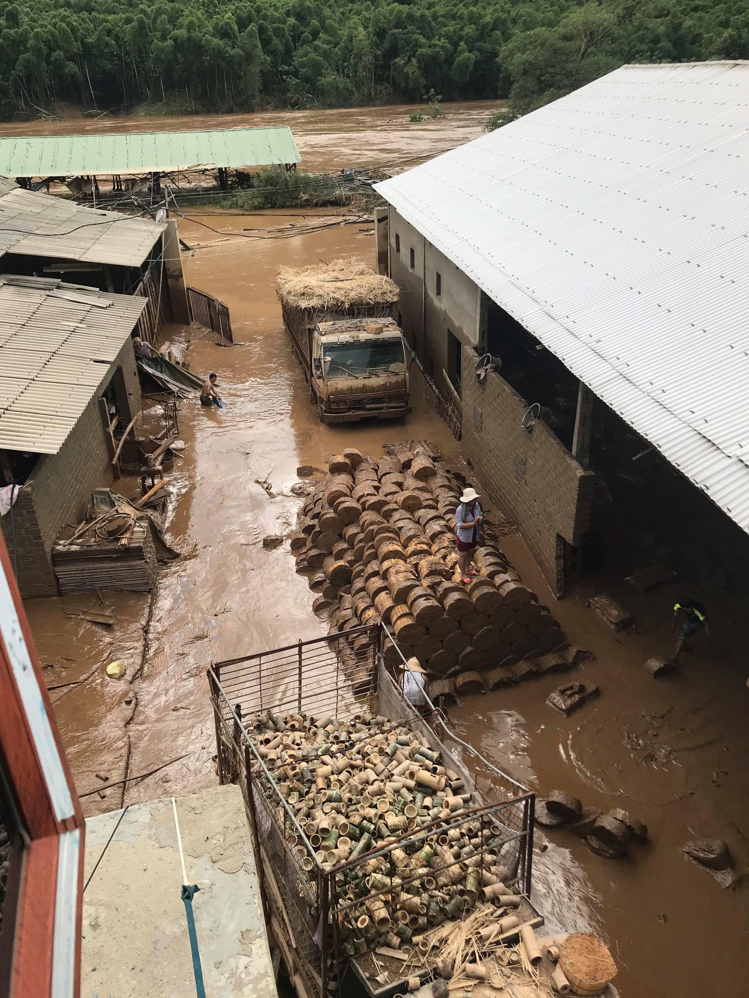 Mai Châu, Hòa Bình: Tan hoang sau cơn lũ dữ 