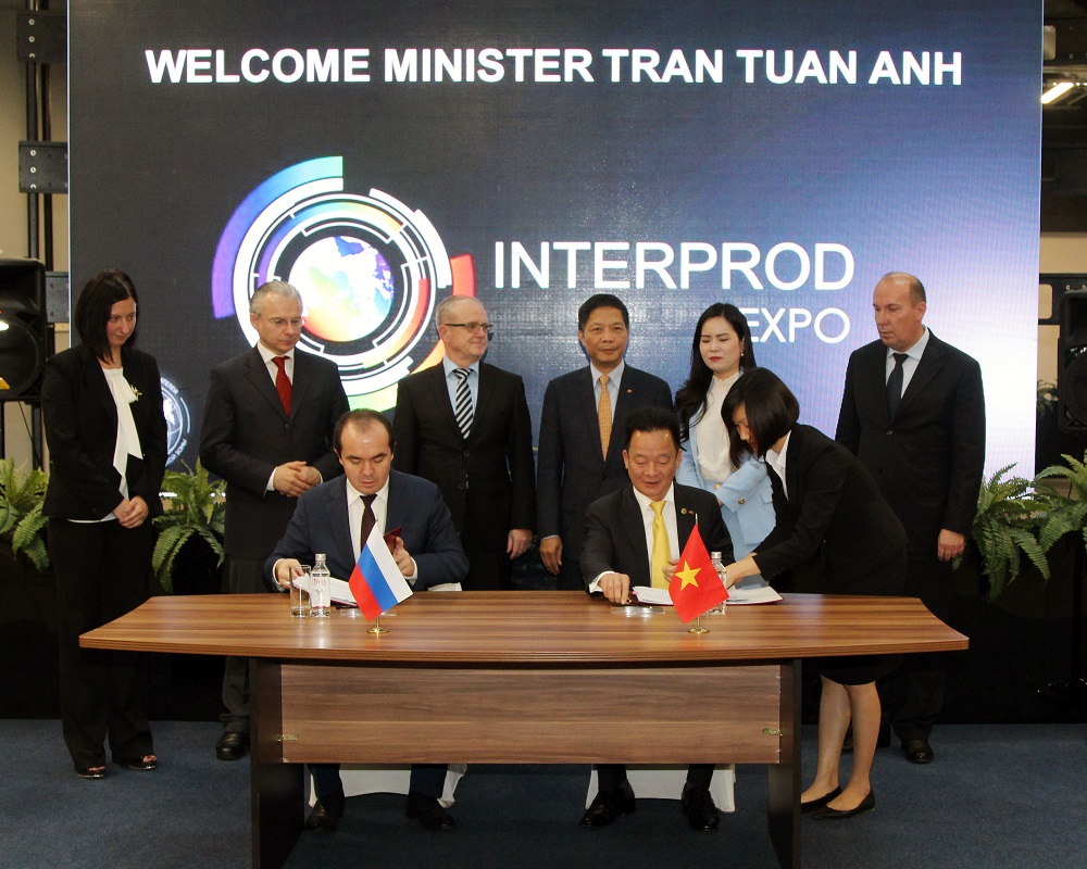 Tập đoàn T&T Group ký kết biên bản ghi nhớ với 3 đối tác lớn tại Nga