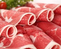 Giá thịt bò nhập khẩu rẻ hơn rất nhiều tại thị trường Việt Nam