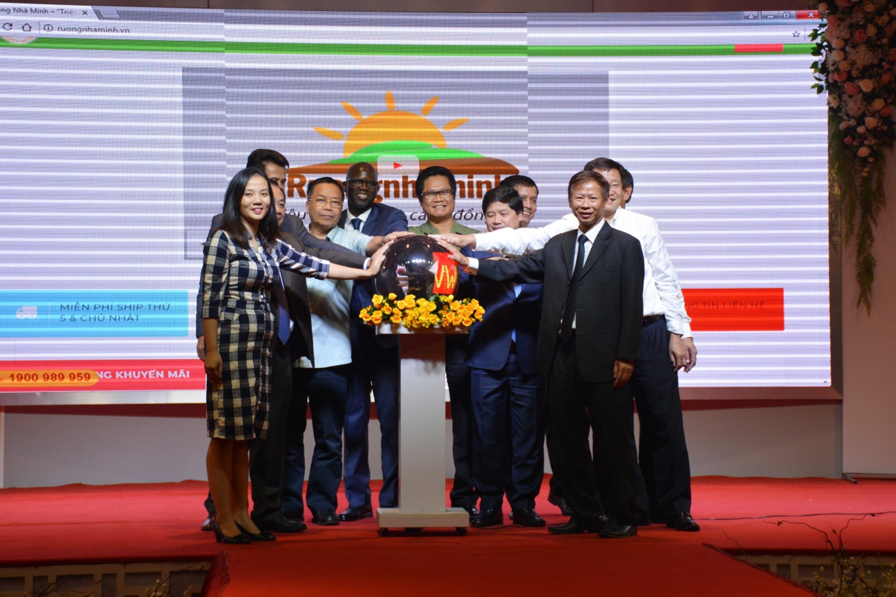 Hai nhãn hiệu “Ruộng nhà mình” ra mắt thị trường Hà Nội 