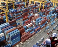 Chiến tranh <a style='color:#222' onclick='ga('send', 'event', 'trendings desktop', 'click','thương mại',1.00, {'nonInteraction': 1});' href='/thuong-truong/thuong-mai.html'>thương mại</a> Mũi tên trúng nhiều đích