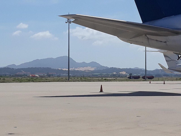 Máy bay của Vietjet Air lại đáp nhầm đường băng chưa khai thác ở Cam Ranh 