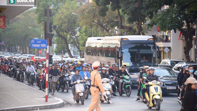 Tích cực đảm bảo trật tự an toàn giao thông và ATVSTP trên địa bàn Thủ đô dịp Tết Nguyên đán 2019 