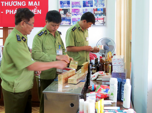 Lực lượng Quản lý thị trường phát hiện xử lý 80.949 vụ vi phạm trong năm 2018 