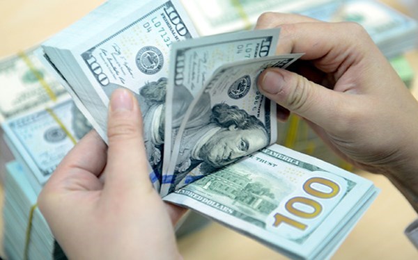 USD trên thị trường tự do tăng giá mạnh 