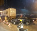 Tai nạn trên cầu Thanh Trì container đâm vào 3 xe máy nhiều người bị thương 1 người bị hất văng xuống sông Hồng 