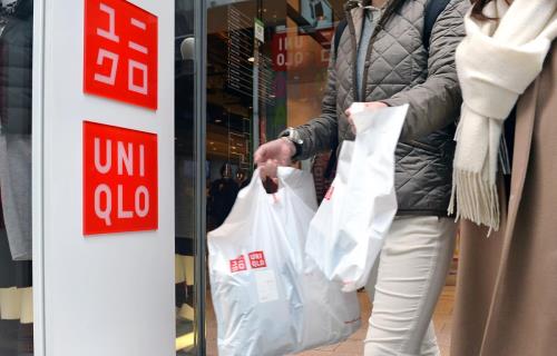 Các nhà bán lẻ và cửa hàng tiện lợi Thái Lan cam kết ngừng cung cấp túi nhựa