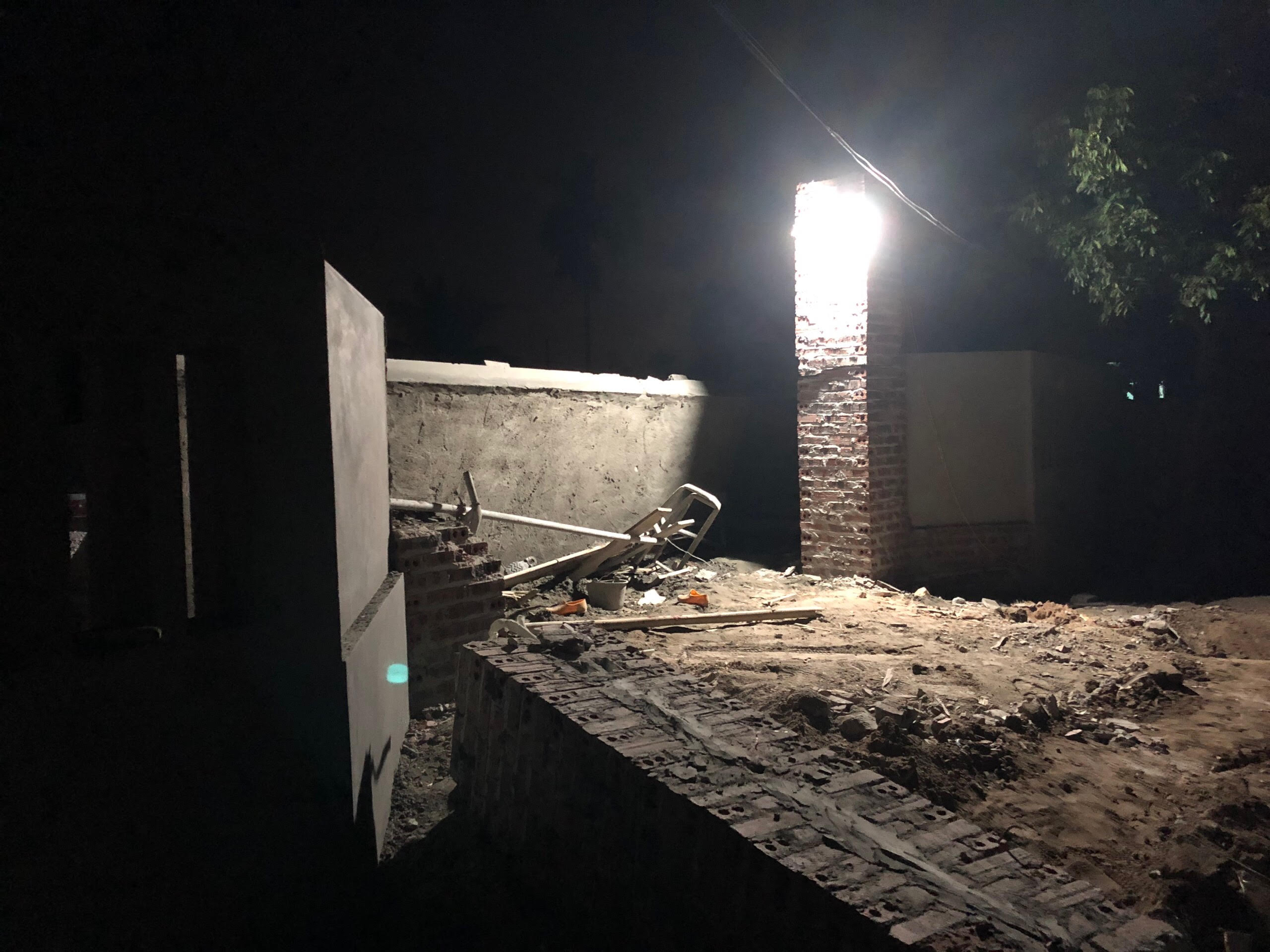 Quảng Ninh Sập cổng đang xây dựng khiến 2 người tử vong