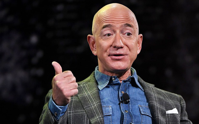 Vừa từ thiện gần 100 triệu USD, Jeff Bezos ngay lập tức bị đá đểu Nó chẳng thấm vào đâu so với hơn 100 tỷ USD ông sở hữu, hãy nộp tiền thuế đi!