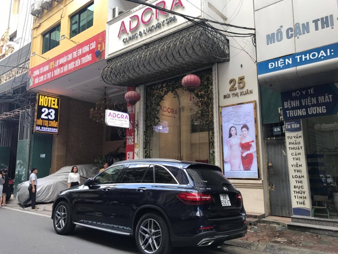 Thẩm mỹ viện Adora có dấu hiệu không đảm bảo quy định về nhân sự