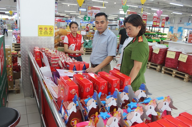 Mở đợt cao điểm thanh tra, kiểm tra an toàn thực phẩm dịp Tết và lễ hội Xuân năm 2020