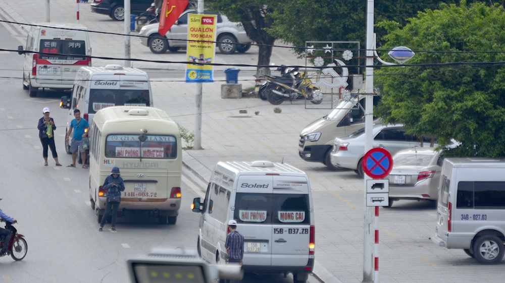 Xử lý tình trạng xe dù, bến cóc trên tuyến Hà Nội - Quảng Ninh