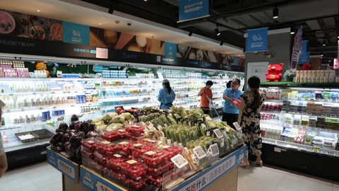 Giá cả thị trường ngày 2112 Các siêu thị khuyến mãi khủng dịp Giáng sinh cận kề