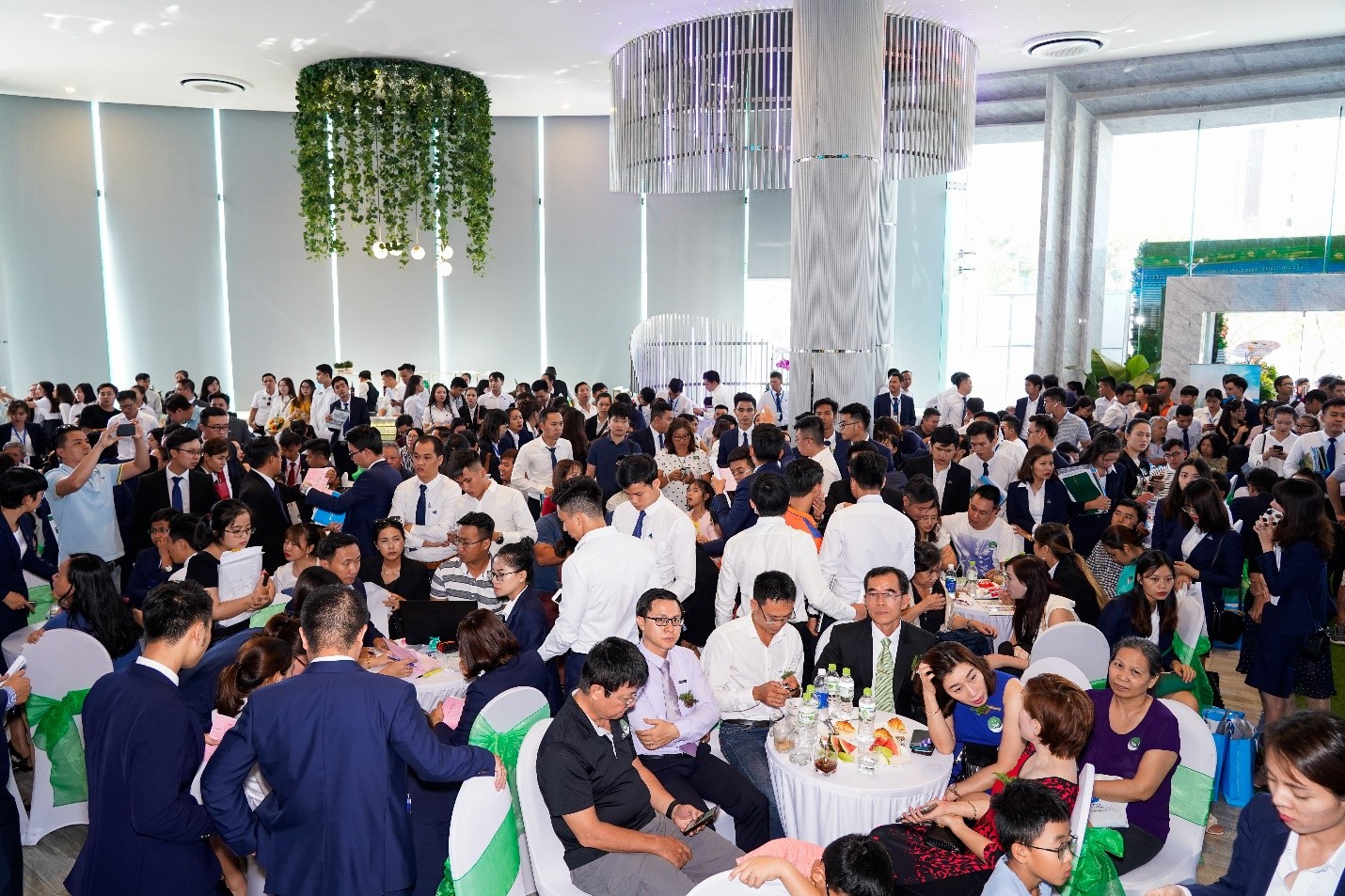 Eco Green Saigon “bùng nổ” giao dịch ngày ra mắt tòa căn hộ thứ 4