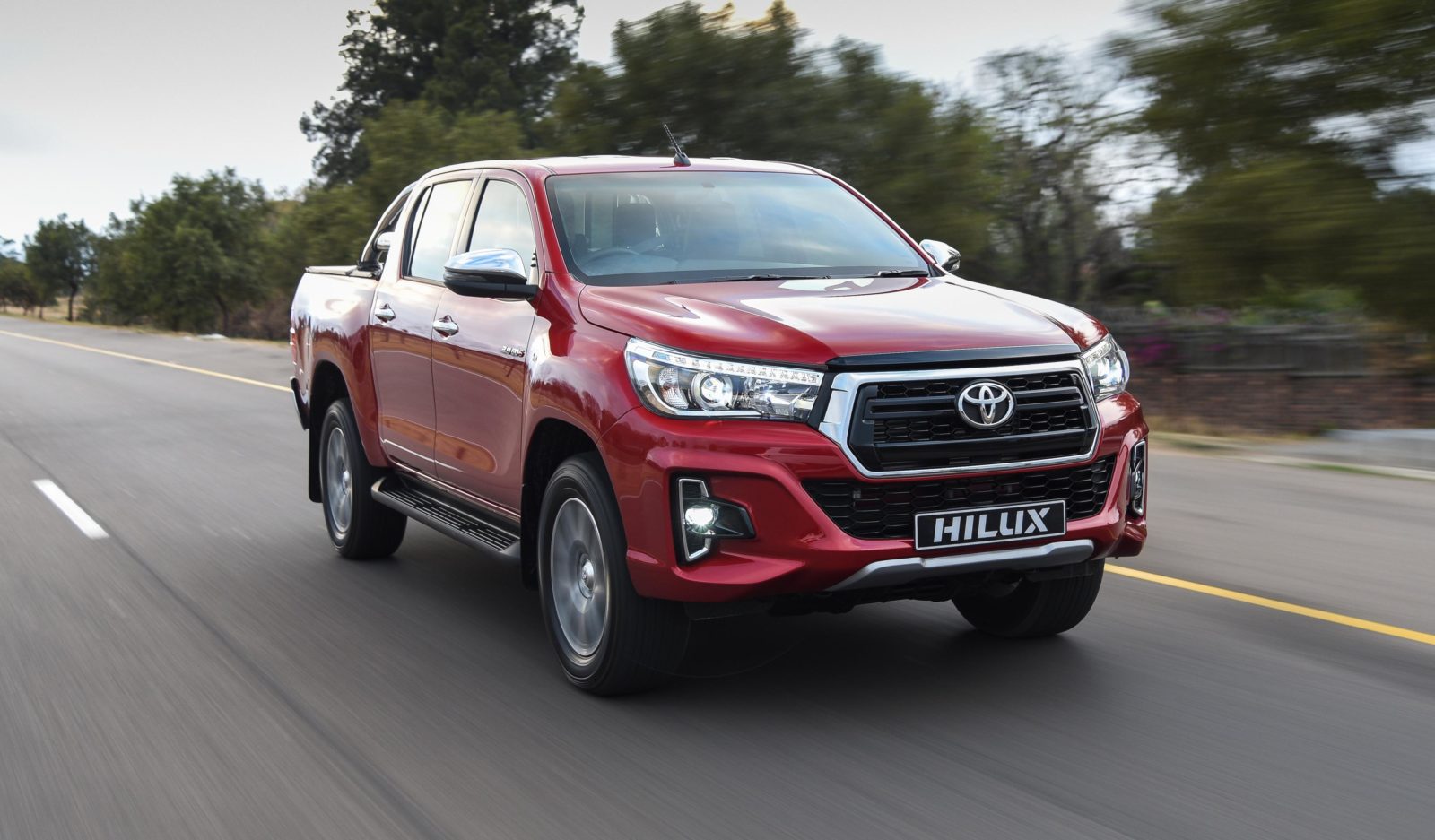 Triệu hồi loạt xe tải Toyota Hilux tại Việt Nam 