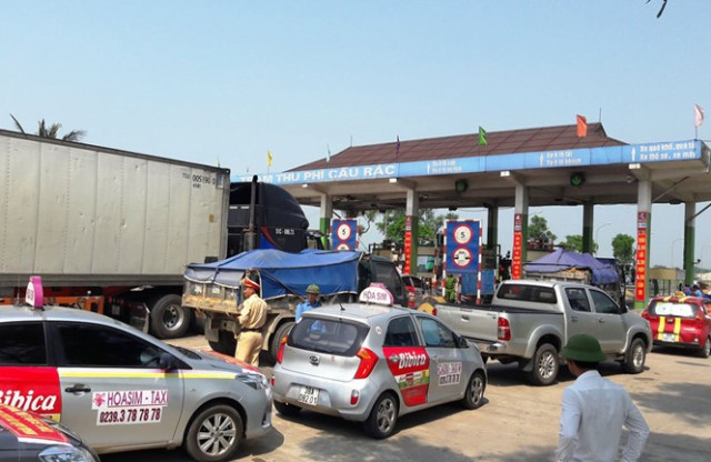 Chủ động xả trạm BOT khi xảy ra ùn tắc dịp Tết Nguyên đán