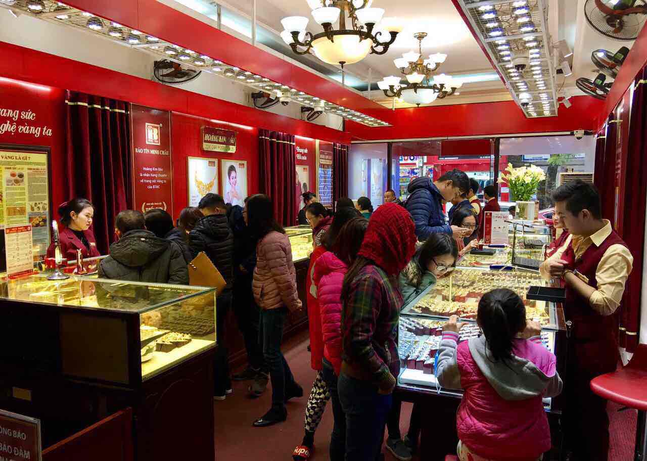 Giá vàng hôm nay ngày 2101 Cận tết, giá vàng tăng vọt